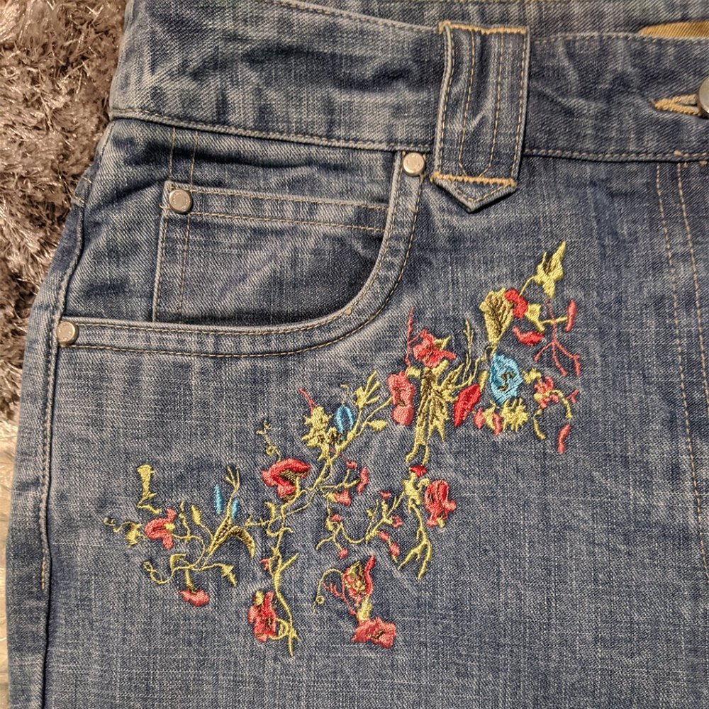 NWT Jeans With Floral Embroidery